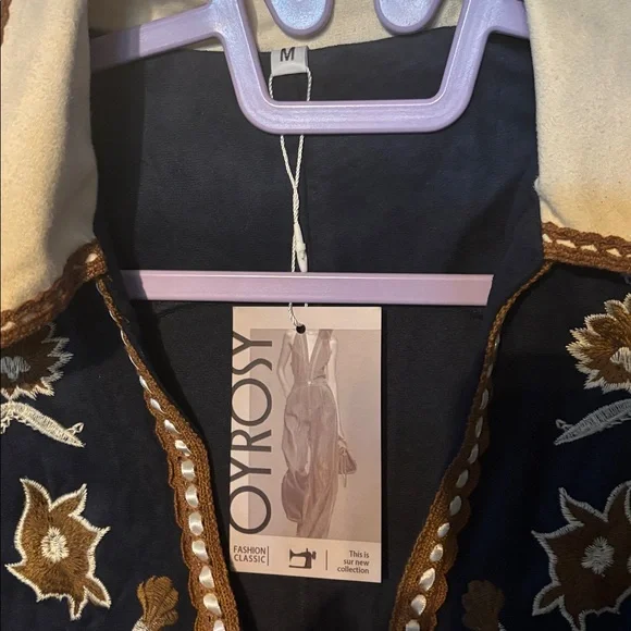 Chic Navy and Cream Embroidered Mini Dress - Picture 4 of 5